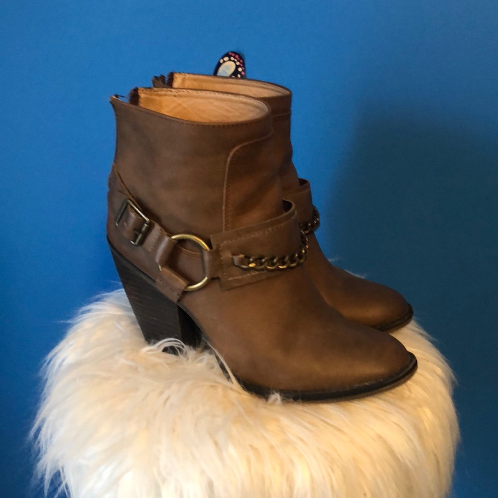 Candie’s Ankle boots